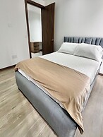 Seis Residences