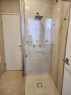 Edtrack APT - Near Crown Casino
