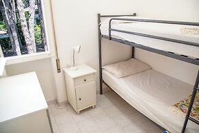 Spacious First-floor Flat Near the Beach