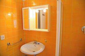 Spacious First-floor Flat Near the Beach