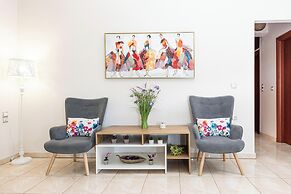 Lumina Apartment with Shared Pool