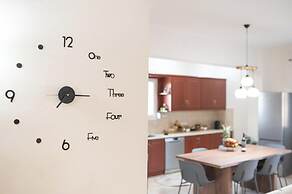 Lumina Apartment with Shared Pool