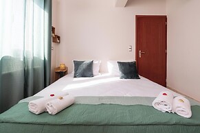 Lumina Apartment with Shared Pool