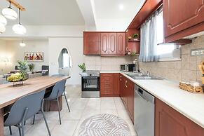 Lumina Apartment with Shared Pool