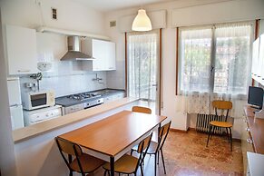 Central Flat Very Close to the Beach in Eraclea