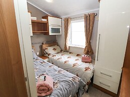 No 8 Hillcote Lodge