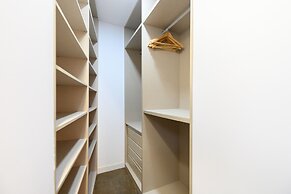M Dfe11si Elegante Piso de dos Dormitorios en e