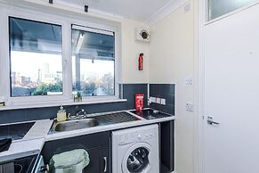 Modern 1 Bed - Close to City Centre