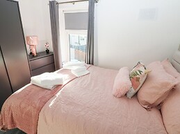 16 Salvin Terrace
