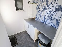 16 Salvin Terrace