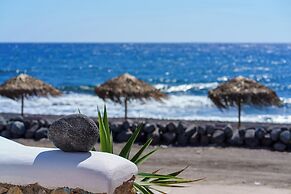 Beach Houses Santorini