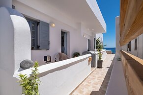Beach Houses Santorini