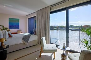 Fulham Pier Hotel