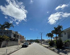 Encanto na Praia de Daniela - Florianopolis/sc