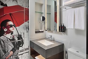 Radisson RED Cebu Mandaue