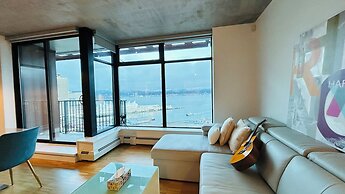 Ocean View Condo . Downtown Vancouver
