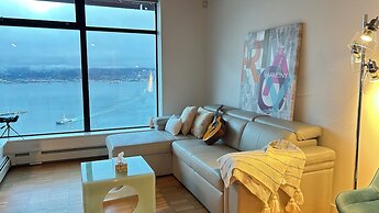 Ocean View Condo . Downtown Vancouver