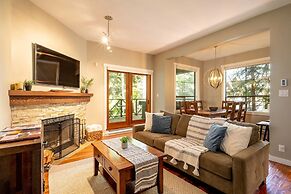 Crystal Ridge by Whistler Retreats