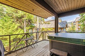 Crystal Ridge by Whistler Retreats