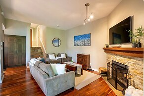 Crystal Ridge by Whistler Retreats