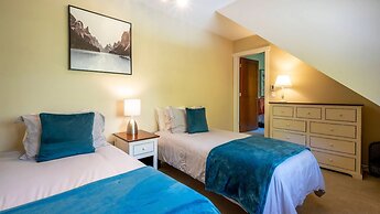 Crystal Ridge by Whistler Retreats