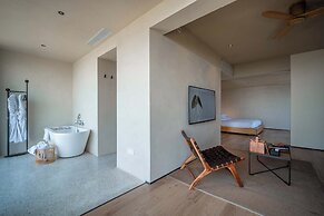 CLOUD RETREAT