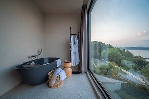 CLOUD RETREAT