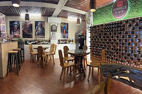 Barelle Hostel, Coffee And Wine Bar