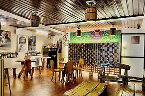 Barelle Hostel, Coffee And Wine Bar