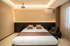 Jingdezhen Streamside B&B