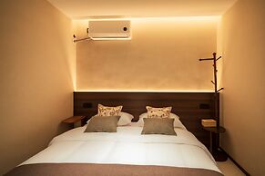 Jingdezhen Streamside B&B