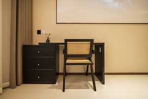 Jingdezhen Streamside B&B