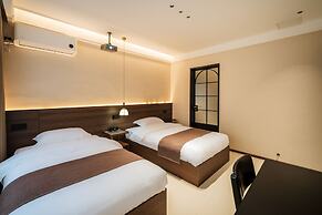 Jingdezhen Streamside B&B