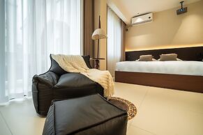 Jingdezhen Streamside B&B