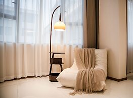 Jingdezhen Streamside B&B