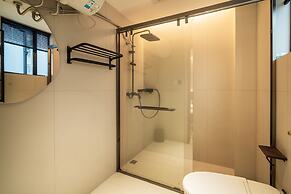 Jingdezhen Streamside B&B