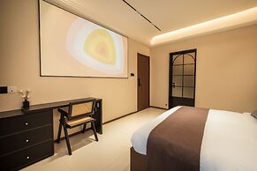 Jingdezhen Streamside B&B