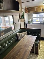 Mornington Peninsula Retro Caravans