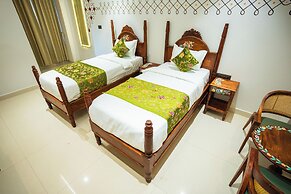 Hotel Indiana Hitech City