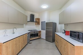 Achrafieh Gate - Modern 3-BR Apartments