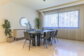 Achrafieh Gate - Modern 3-BR Apartments