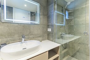 Achrafieh Gate - Modern 3-BR Apartments