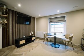 Sun St Apartment 5