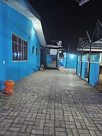 Top Nosh Lounge and Bar