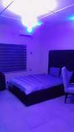 Top Nosh Lounge and Bar