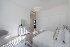 Luxe 4BR Villa Private Pool Beach Al Zorah