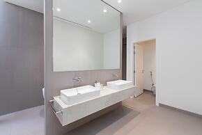 Luxe 4BR Villa Private Pool Beach Al Zorah