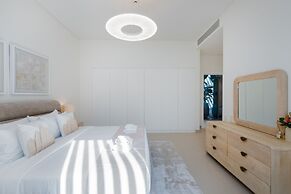 Luxe 4BR Villa Private Pool Beach Al Zorah