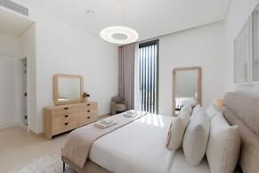 Luxe 4BR Villa Private Pool Beach Al Zorah