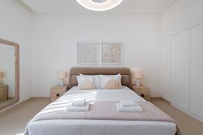 Luxe 4BR Villa Private Pool Beach Al Zorah